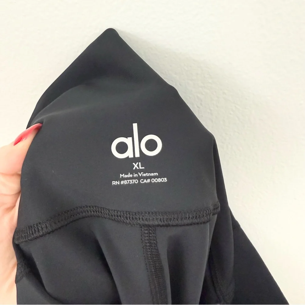 ALO Yoga High-Rise Black Leggings